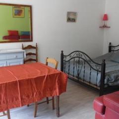 Studio cosy avec balcon et parking, à 50m des Thermes d'Amélie-les-Bains - FR-1-703-136