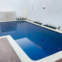 Villa Ana Luisa - Pool, AC, 3min to Beach, Modern 3BD/3.5BA