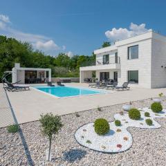 Amazing Home In Grubine With House A Panoramic View