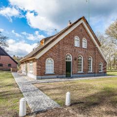 6 Bedroom Gorgeous Home In Nijverdal