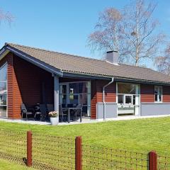 Two-Bedroom Holiday home in Stubbekøbing 2