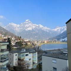 Wunderstay Alpine 401 Chic Studio with Mountain view