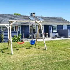 Lovely Home In Hadsund With Wifi