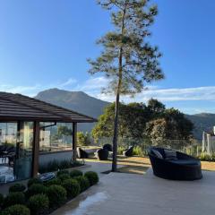Casa 09 Monte Boa Vista - Refúgio com Piscina Privativa, Sauna e Vista das Montanhas