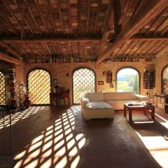 Stylish house in the Chianti with horse stables