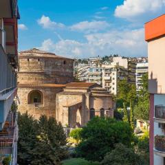 Charming 85sqm Apartment with Panoramic City-Views