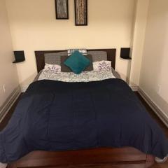 Cozy & Spacious Suite with Private Bathroom near Toronto Airport !