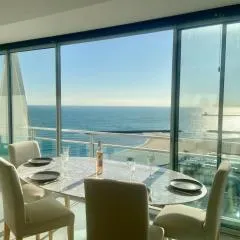 LE PANORAMIQUE, P2 vue sur mer, clim, centre ville, WIFI