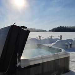 Stunning log cabin 45m2 on the shore of Kallavesi.