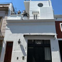 Enchanting townhouse loft in heart of San Telmo