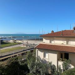 SAGGI - 3 posti letto sul mare con posto auto