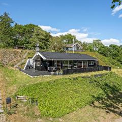 Gorgeous Home In Ebeltoft With Kitchen