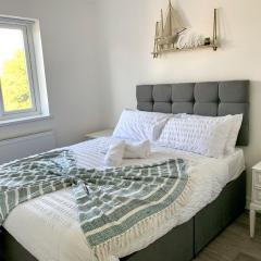 Modern & Cosy 2-Bed Apartment Near NEC, Airport & JLR!