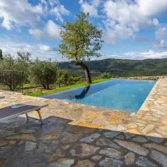 Casa all'Erta, villa with private pool