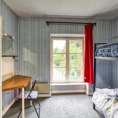 Cozy Apartment In Saint-germain-la-prade With Kitchen