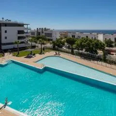 Amazing 4 bedroom Apt with pools + gym - RDR269