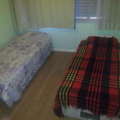 quarto individual amplo