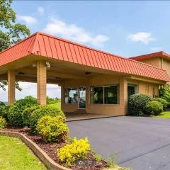 Days-Inn by Wyndham Batesville AR
