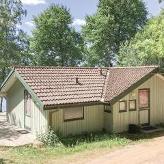 Nice Home In Lidhult With 3 Bedrooms, Sauna And Wifi