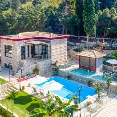 Villa Michael Karvouno Villas