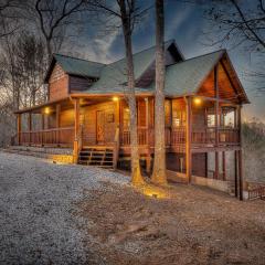 Cozy Blue Ridge Cabin in Heart of the Mountains