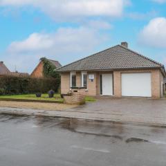 Modern holiday home in Houthalen-Helchteren with garden