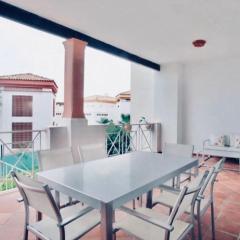 Apartamento familiar con JARDIN y TERRAZA Privada