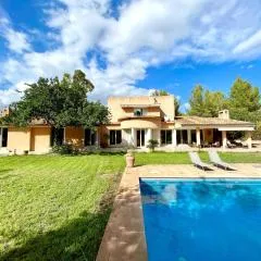 Confortable Chalet con piscina