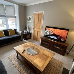 Luxurious Victorian villa with parking sleeps six