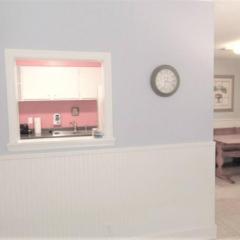 D7 screened porch welcoming and cozy Downstairs neat and ready for your arrival