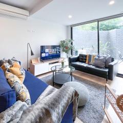 Pride Bentleigh Apartment with Private Garden