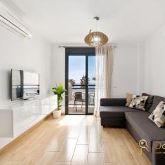 Cozy apartment with sea view and private parking in Fuengirola