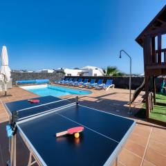Villa Flavia - Private Pool, Jacuzzi, BBQ and Game Room By Lanzarote Vacation Homes