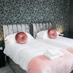 The Woolpack York - Unforgettable Group Getaway in Central York