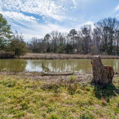 Enormous 6 BR Family Style Home By Waterside