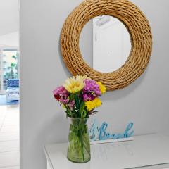 Lovely Courtyard Views Waterscape B428