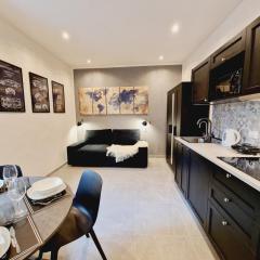 Monna Dina in Florence