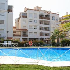 2BDR Sunny apartment with pool and private parking in Benalmádena