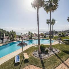 Stunning Apartment In Benalmádena