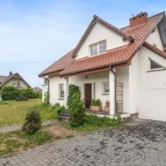 Gorgeous Home In Miciszewice With Wifi