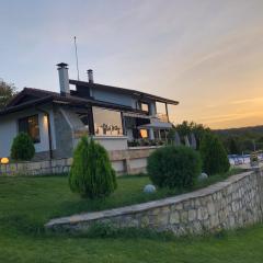 Luxurious Sunset Villa with Pool in Bozhichen