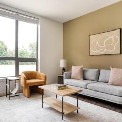 Newton 1BR w WD nr Newtonville Train BOS-737