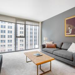 Loop 1BR w Gym Pool nr Financial District CHI-212