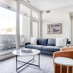 San Carlos 2BR w Gym Pool BBQ nr Caltrain SFO-910