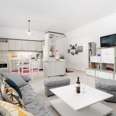 GARDEN HOUSE APARTMENT