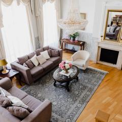 Dream Stay - Gorgeous two-level 3-Bedroom Apartment 170m2