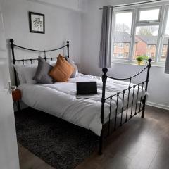 Derby City Apartment with free parking