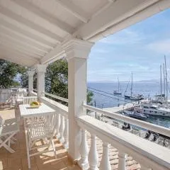 Kassiopi Seafront Elegant Apartments