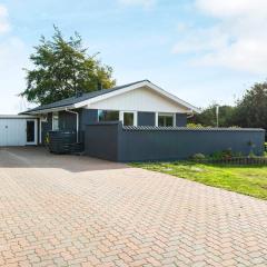 7 person holiday home in Ebeltoft-By Traum