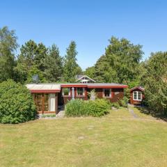 Holiday Home Kaarina - 550m from the sea in Lolland- Falster and Mon by Interhome